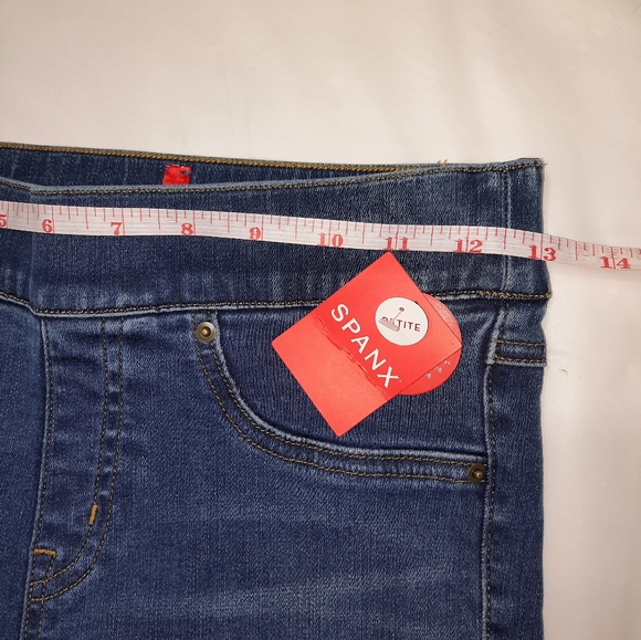 Spanx | Petite Distressed Ankle Skinny Pull On Jeans Size XS NWT - Picture 5 of 12